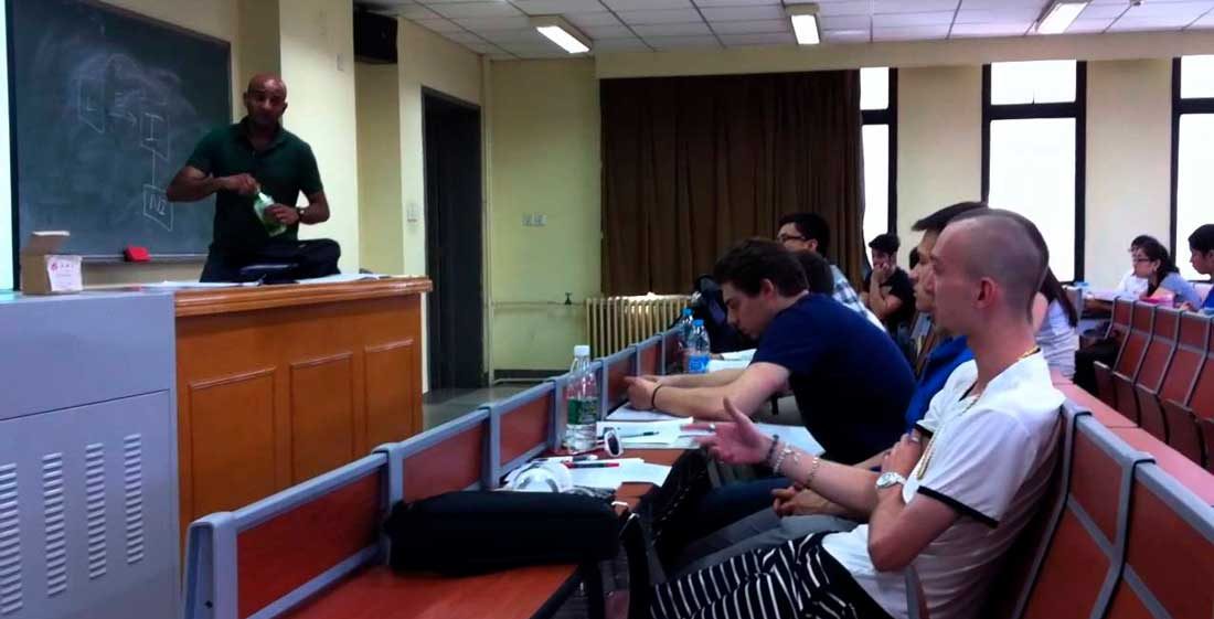 Universidad de Estudios Extranjeros de Beijing